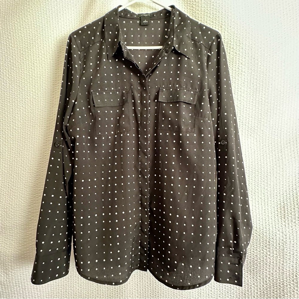 ANN TAYLOR Black White Polka Dot Button Down Blouse Women’s Size 12 Long Sleeve